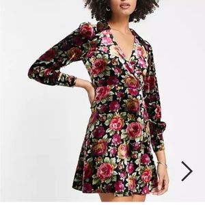 Black floral velvet wrap dress NBW NWT & other stories